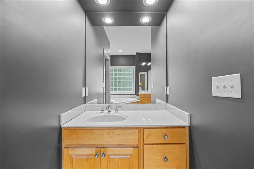 45 Highland Shoals Court Hartwell, GA 30643