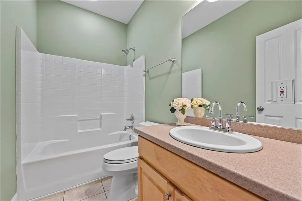 45 Highland Shoals Court Hartwell, GA 30643