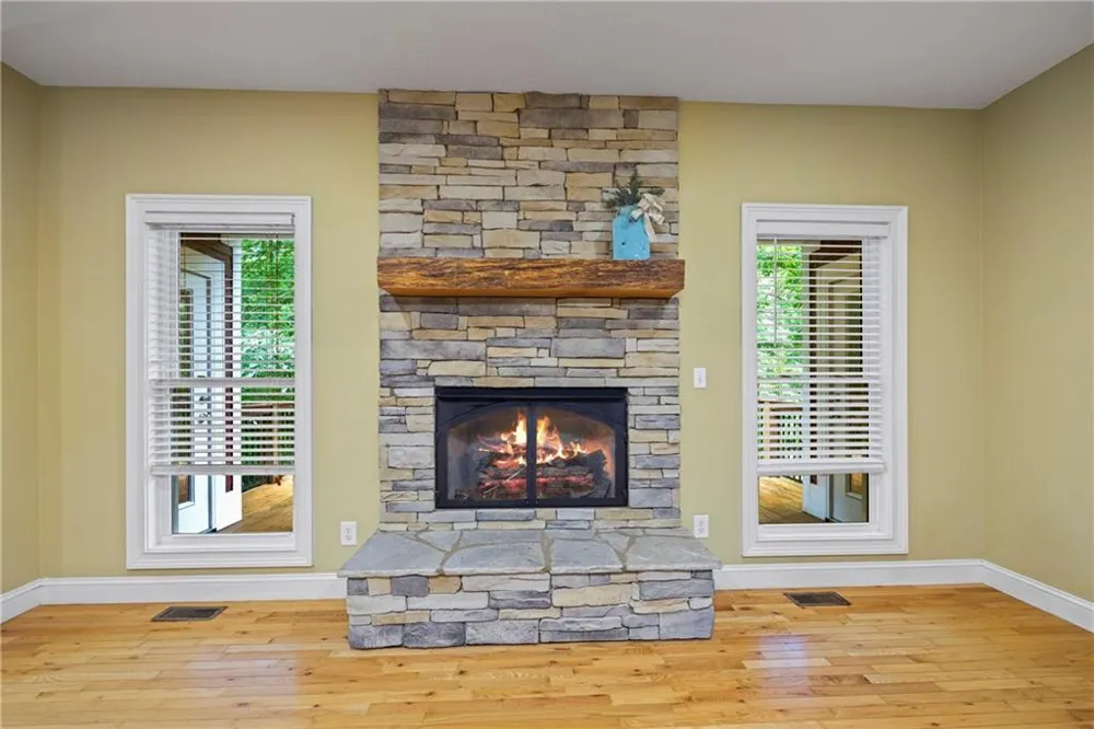 45 Highland Shoals Court Hartwell, GA 30643