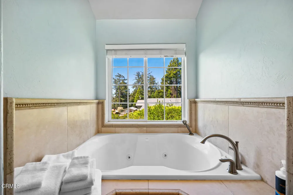 35540 Ocean View Court Gualala, CA 95445