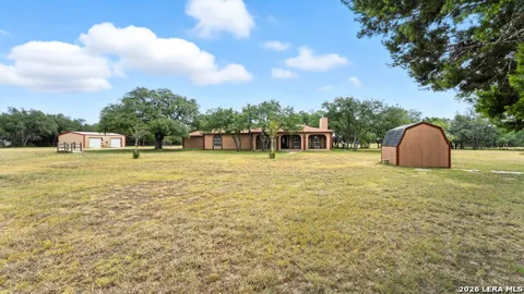 220 Lanier Ranch