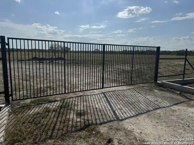 4303 US Highway 83 Crystal City, TX 78839