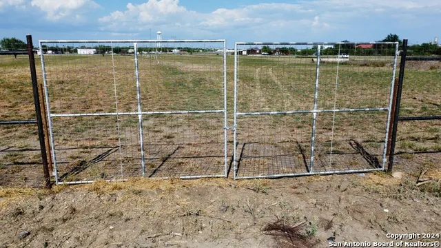4303 US Highway 83 Crystal City, TX 78839