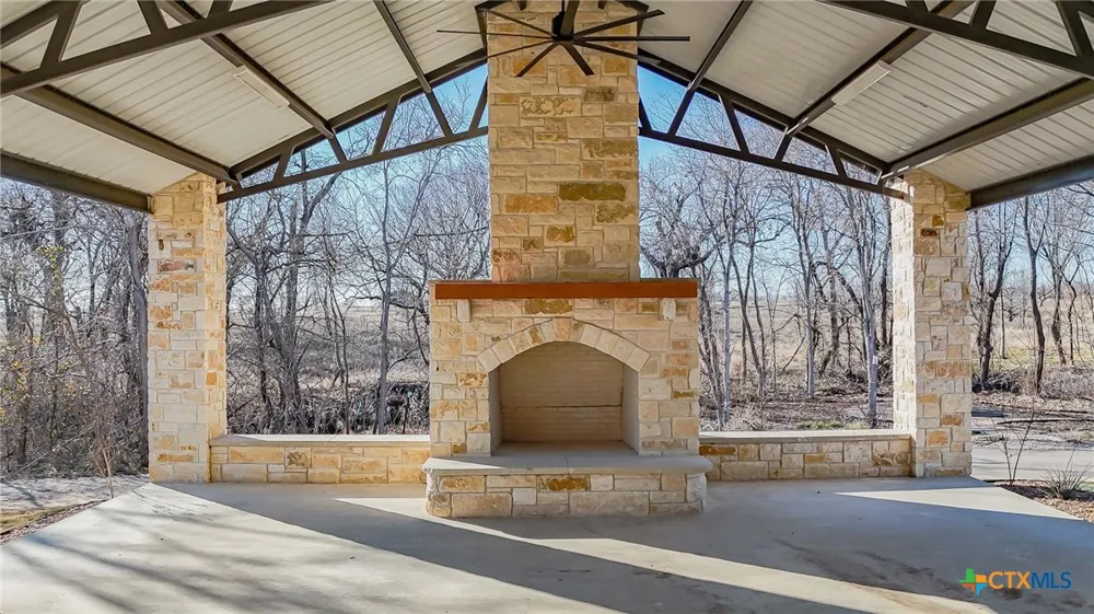70 Stillwater Shores Corsicana, TX 75109