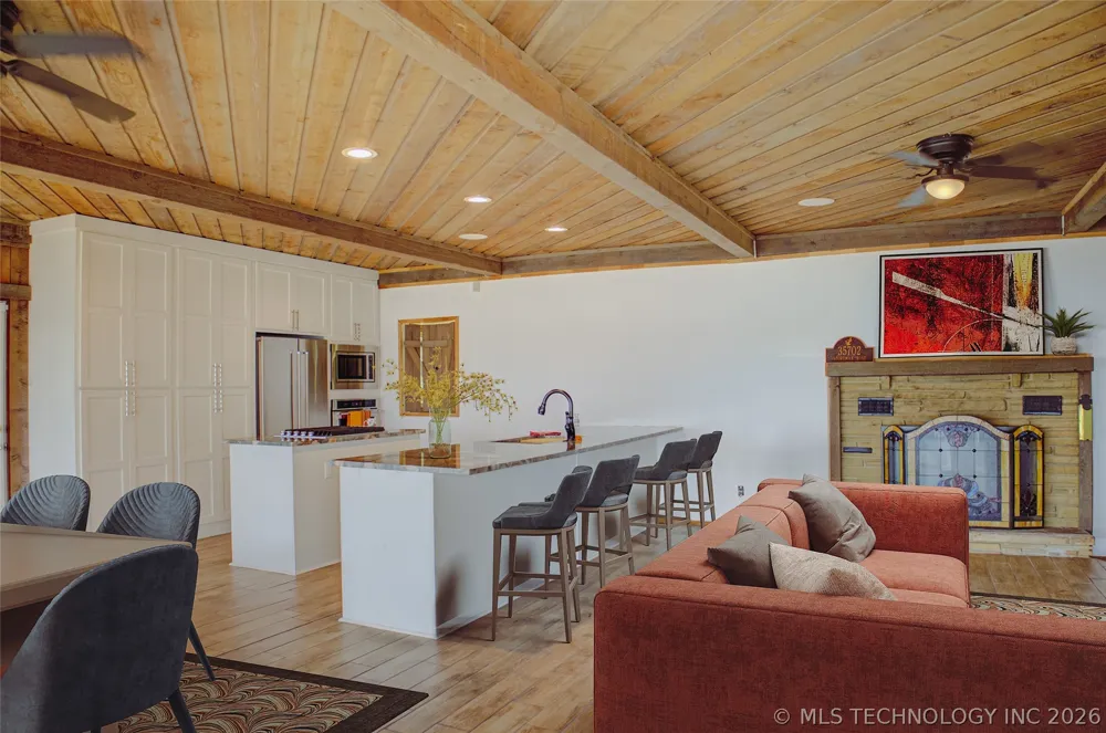35702 Sportman Road Afton, OK 74331