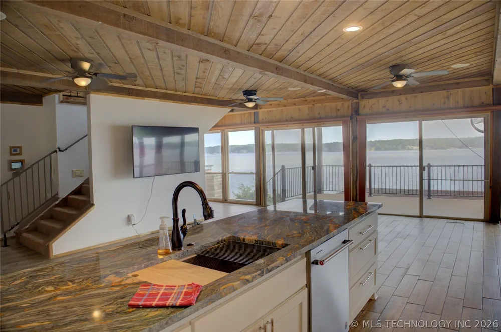 35702 Sportman Road Afton, OK 74331