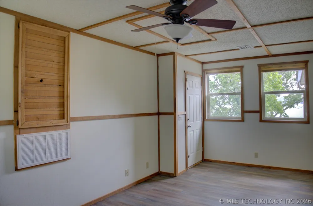 35702 Sportman Road Afton, OK 74331