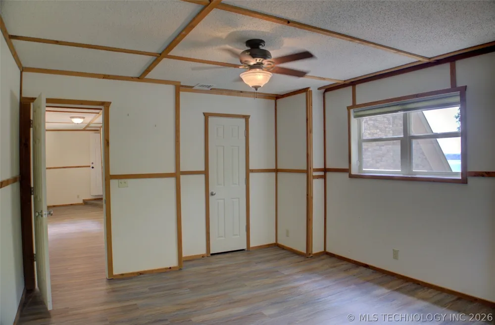 35702 Sportman Road Afton, OK 74331