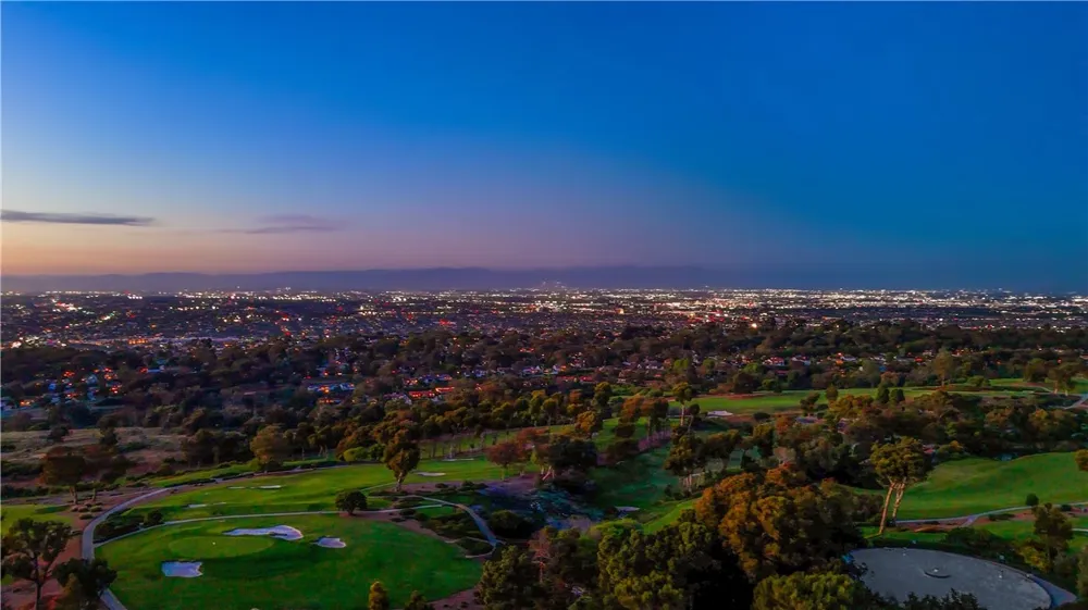 702 via La Cuesta Palos Verdes Estates, CA 90274