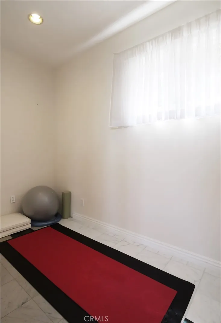 702 via La Cuesta Palos Verdes Estates, CA 90274