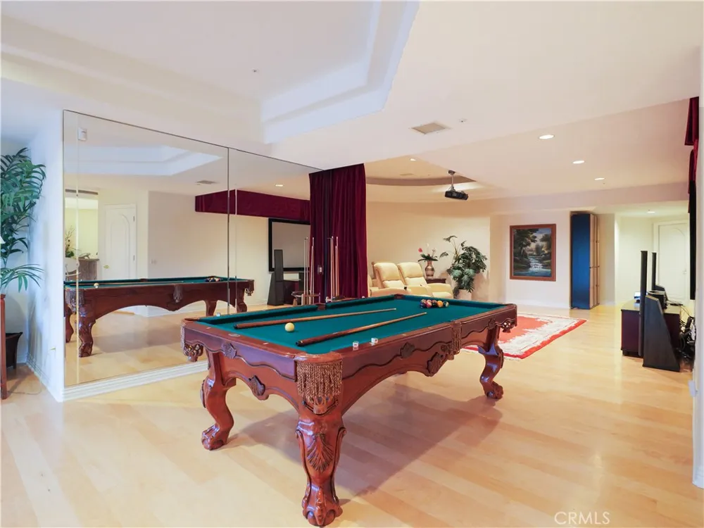 702 via La Cuesta Palos Verdes Estates, CA 90274