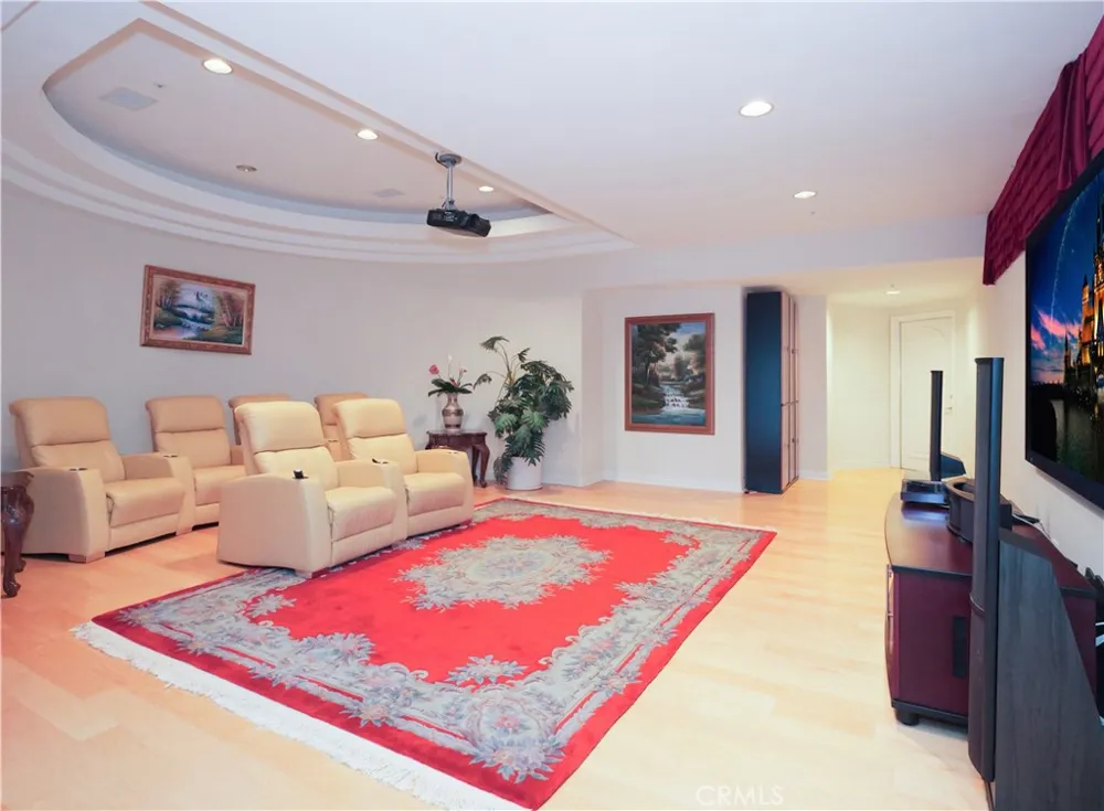 702 via La Cuesta Palos Verdes Estates, CA 90274