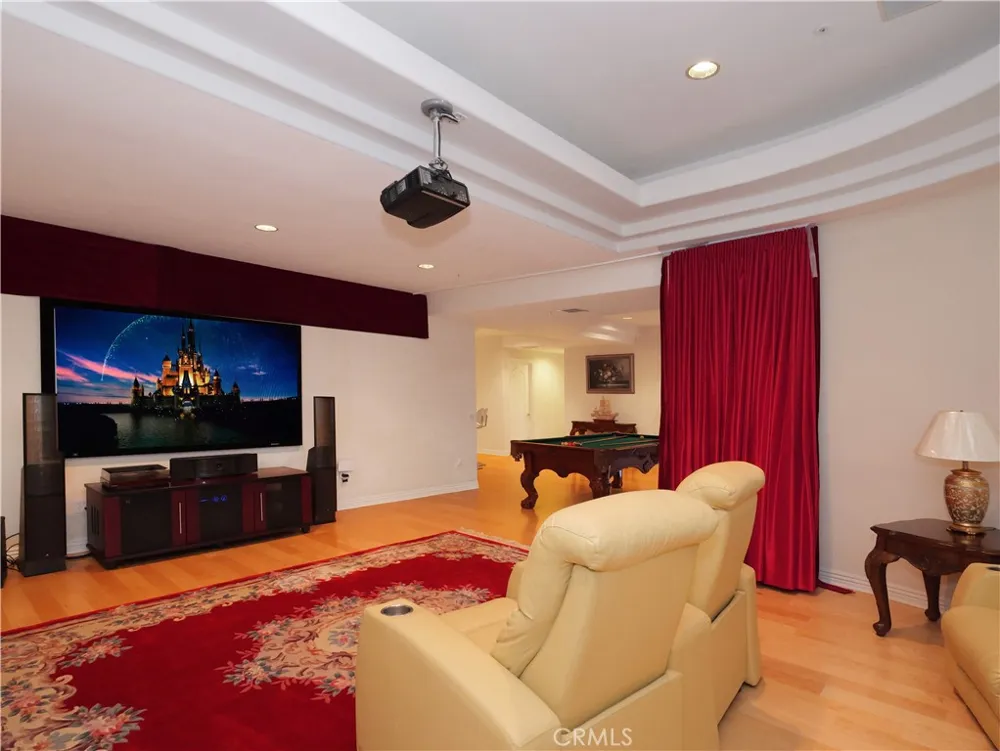 702 via La Cuesta Palos Verdes Estates, CA 90274