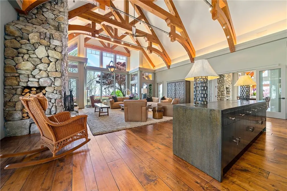 1103 Apple Pie Ridge Road Alto, GA 30510