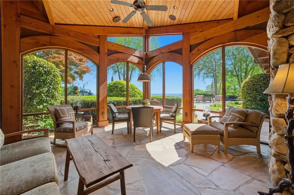 1103 Apple Pie Ridge Road Alto, GA 30510
