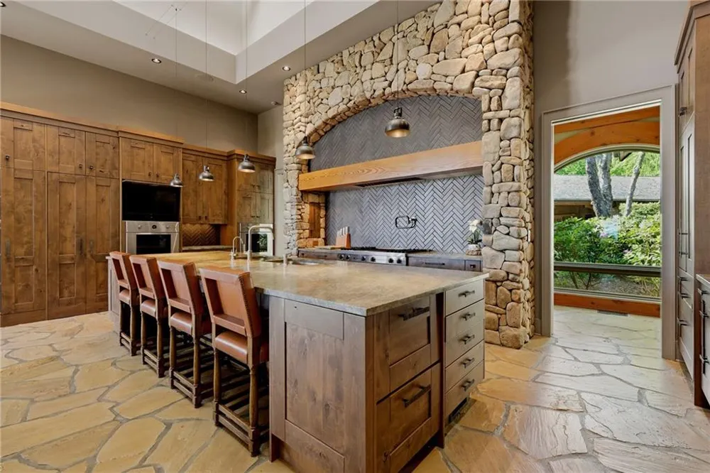 1103 Apple Pie Ridge Road Alto, GA 30510