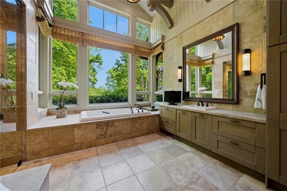 1103 Apple Pie Ridge Road Alto, GA 30510
