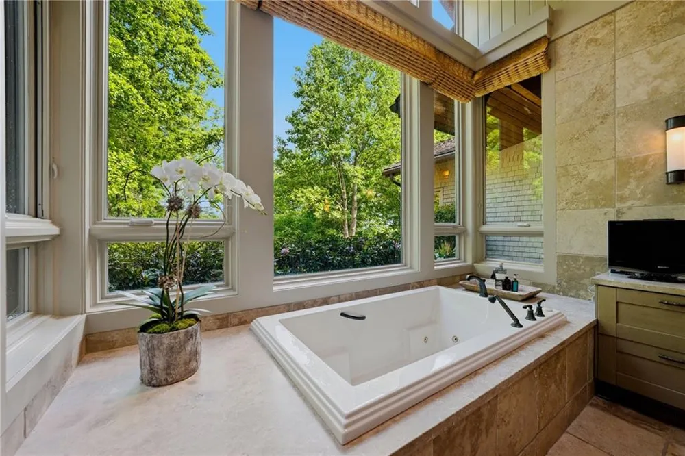 1103 Apple Pie Ridge Road Alto, GA 30510