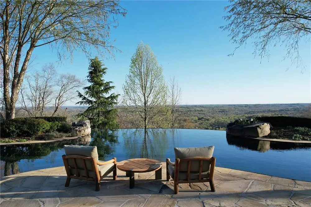1103 Apple Pie Ridge Road Alto, GA 30510
