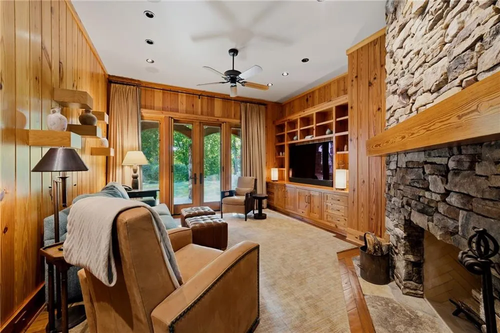 1103 Apple Pie Ridge Road Alto, GA 30510
