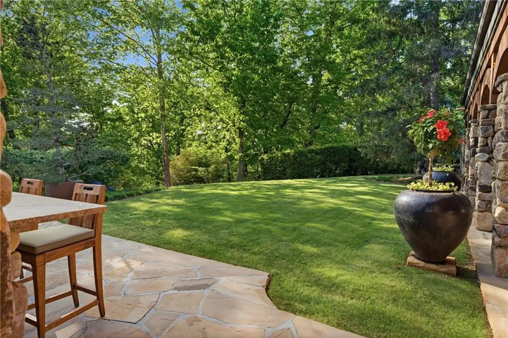 1103 Apple Pie Ridge Road Alto, GA 30510