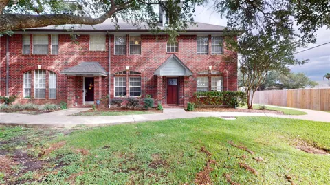 1205 El Camino Drive