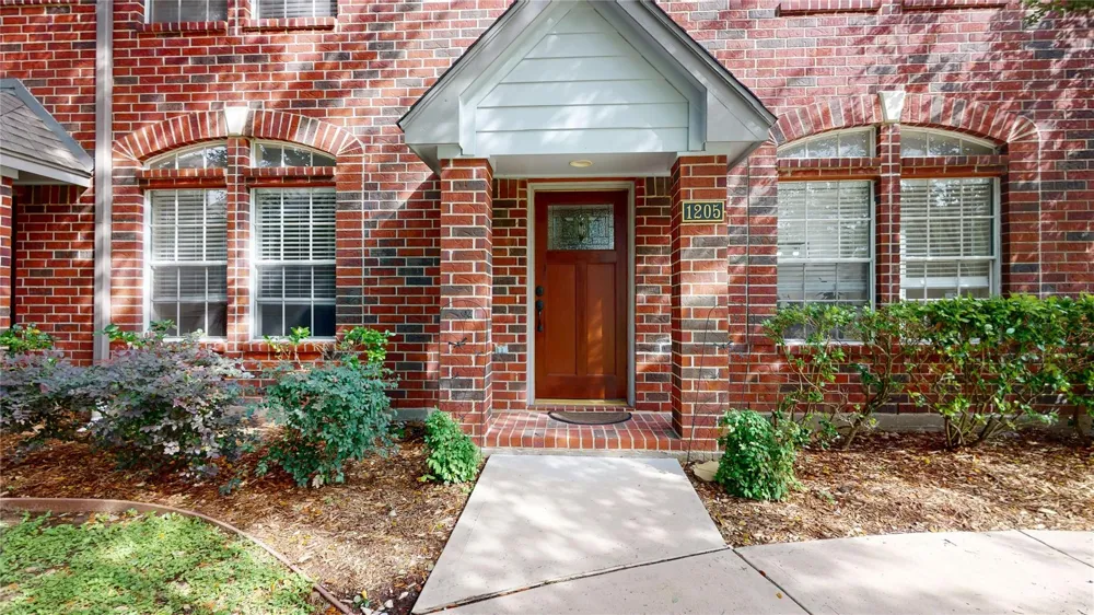 1205 El Camino Drive Webster, TX 77058