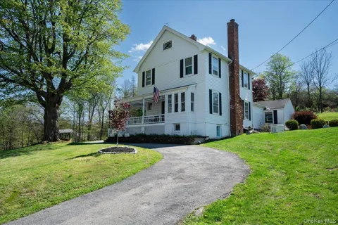 14 Maple Avenue