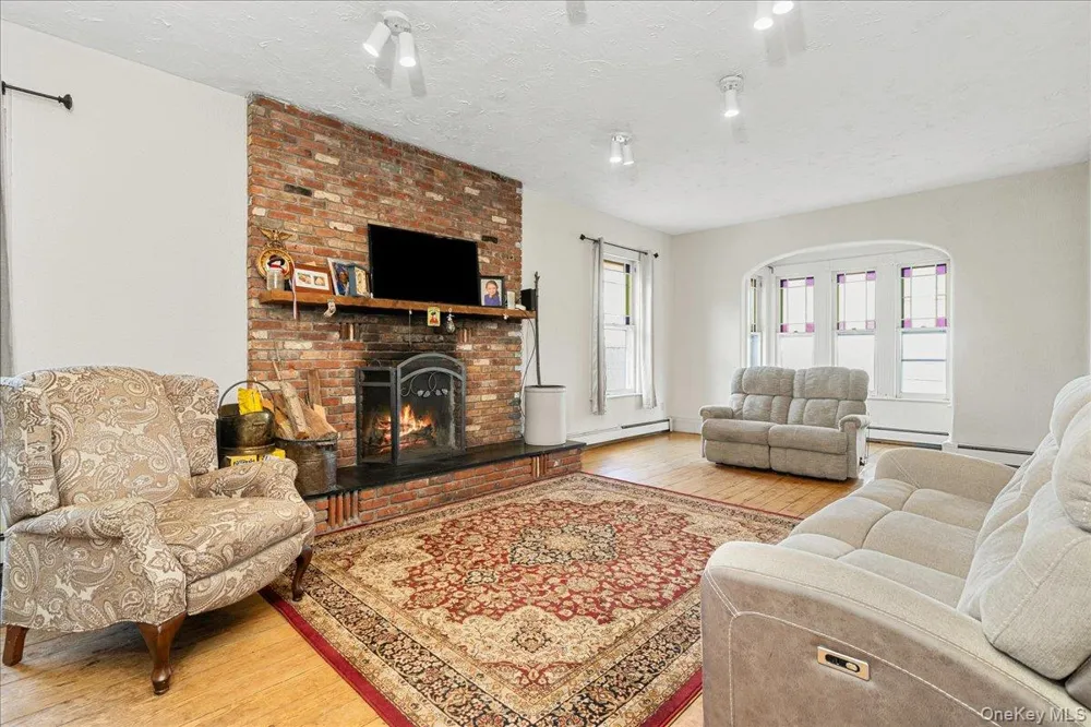 14 Maple Avenue Goshen, NY 10924