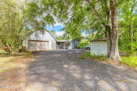 2122 Hazelnut Street