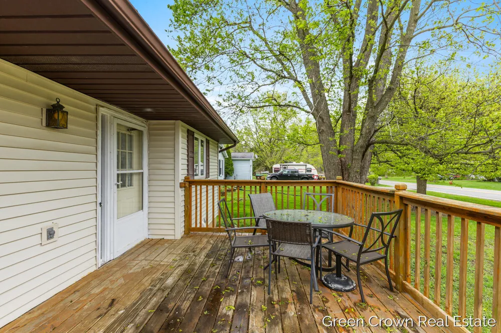 4982 Wilcox Road Holt, MI 48842