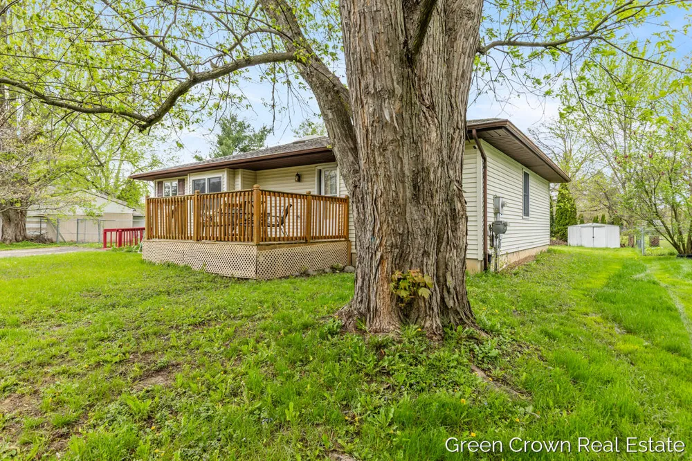 4982 Wilcox Road Holt, MI 48842