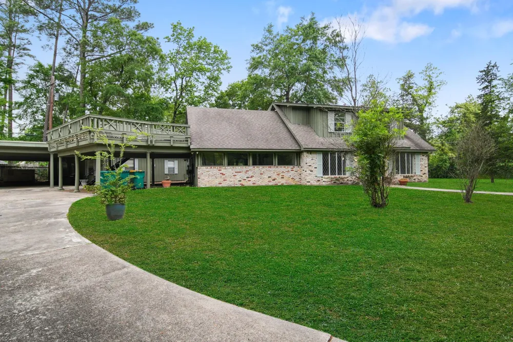 2019 Thompson Street #A Conroe, TX 77301