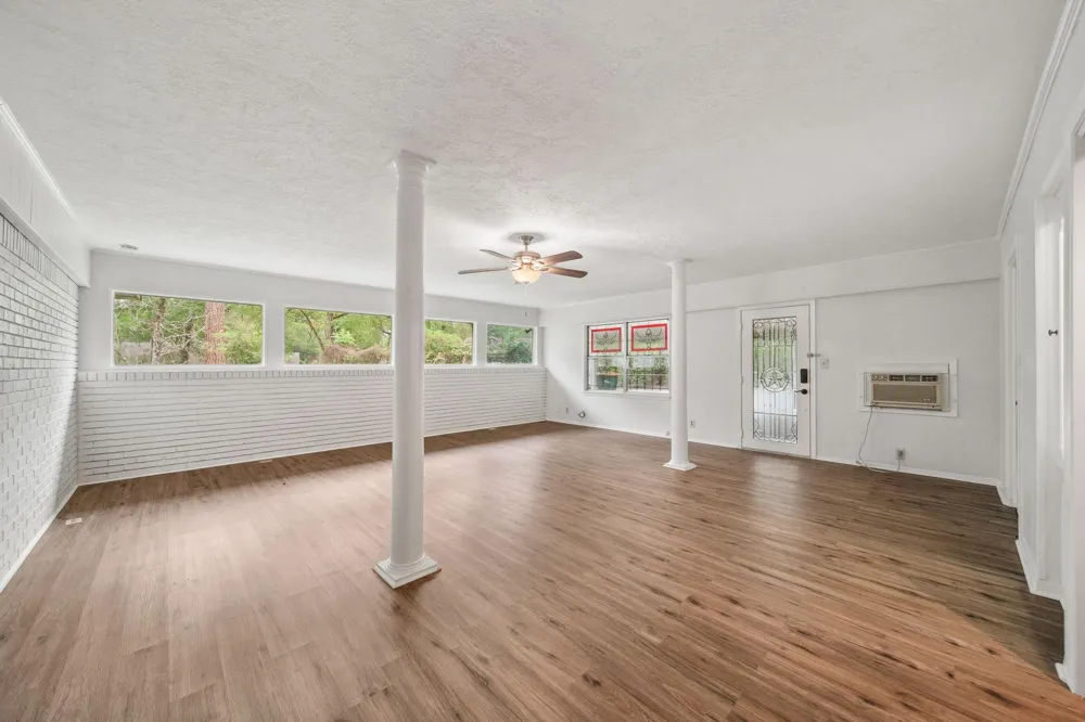 2019 Thompson Street #A Conroe, TX 77301