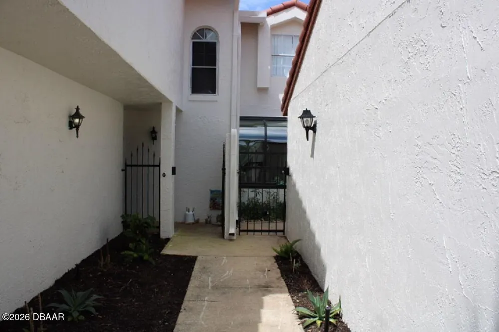 288 Florida Shores Boulevard Daytona Beach Shores, FL 32118