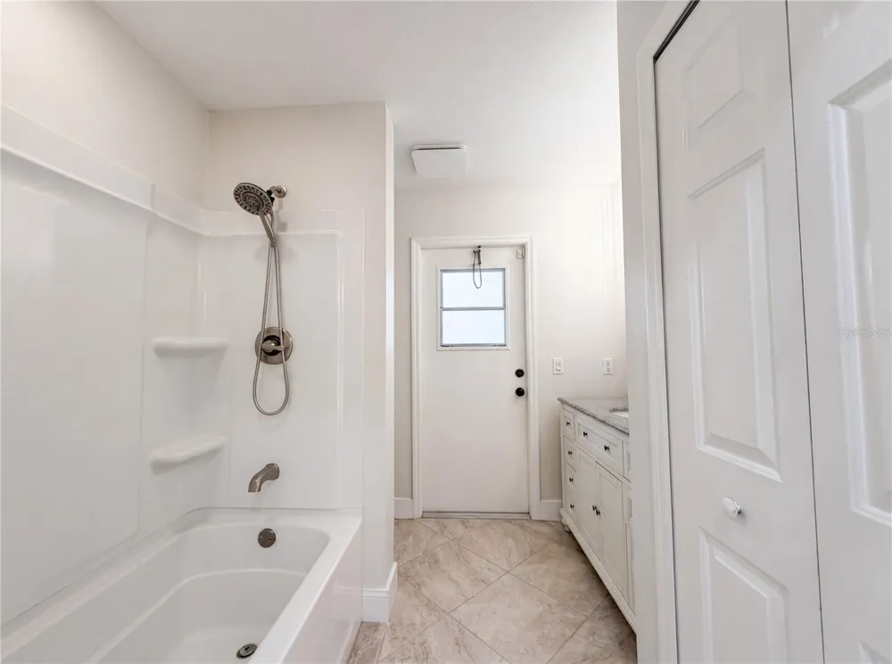 212 WASHINGTON AVENUE Osprey, FL 34229