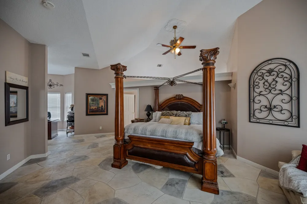 552 Vz County Road 2142 Wills Point, TX 75169