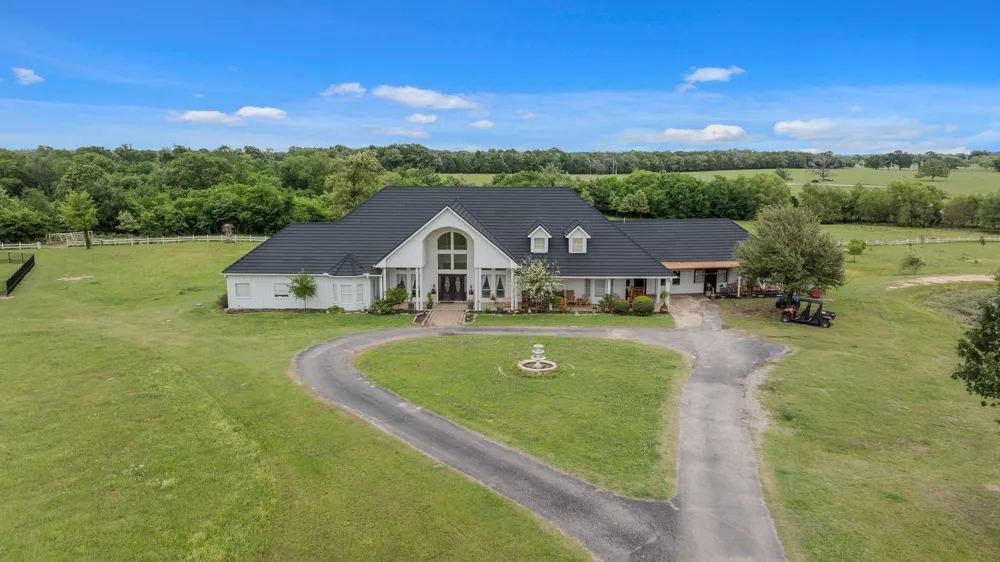 552 Vz County Road 2142 Wills Point, TX 75169