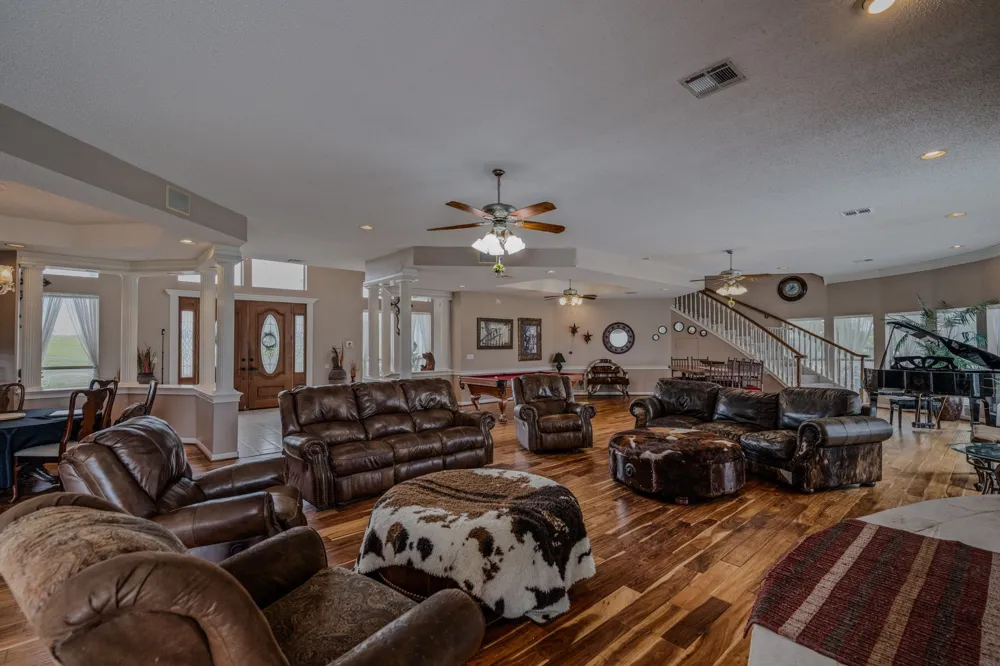 552 Vz County Road 2142 Wills Point, TX 75169