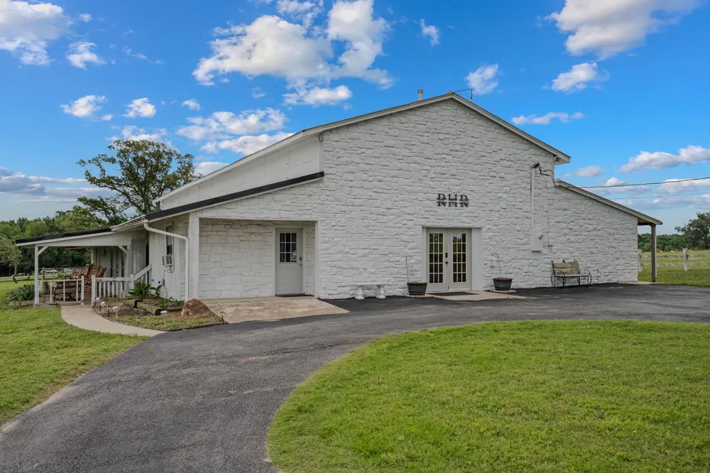 552 Vz County Road 2142 Wills Point, TX 75169