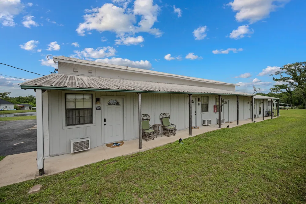 552 Vz County Road 2142 Wills Point, TX 75169
