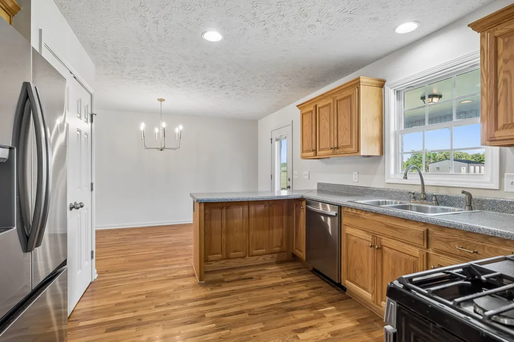 7899 W Lick Creek Rd Primm Springs, TN 38476