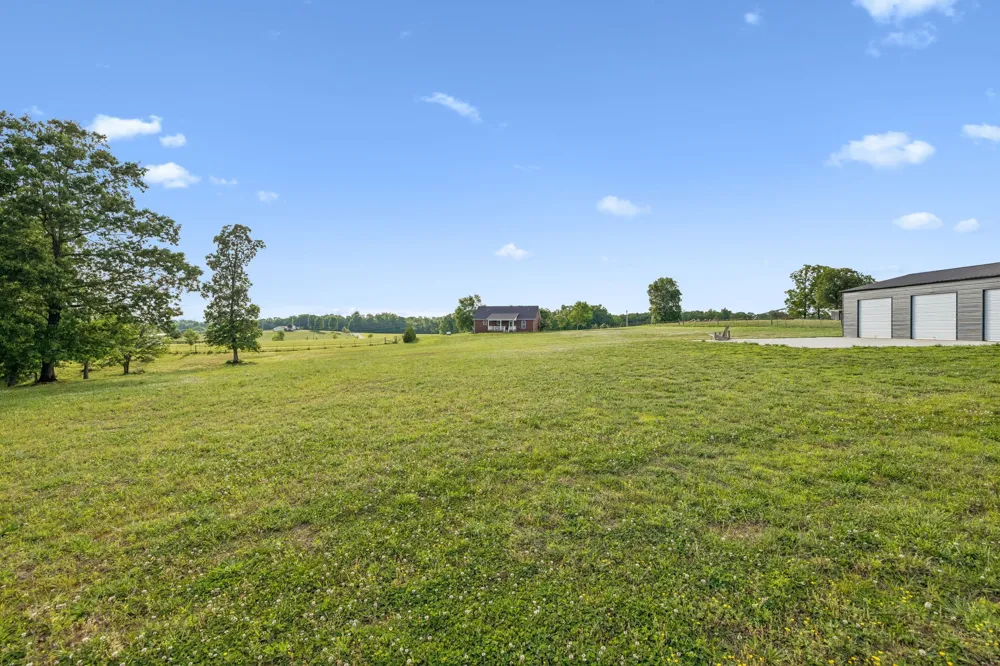 7899 W Lick Creek Rd Primm Springs, TN 38476
