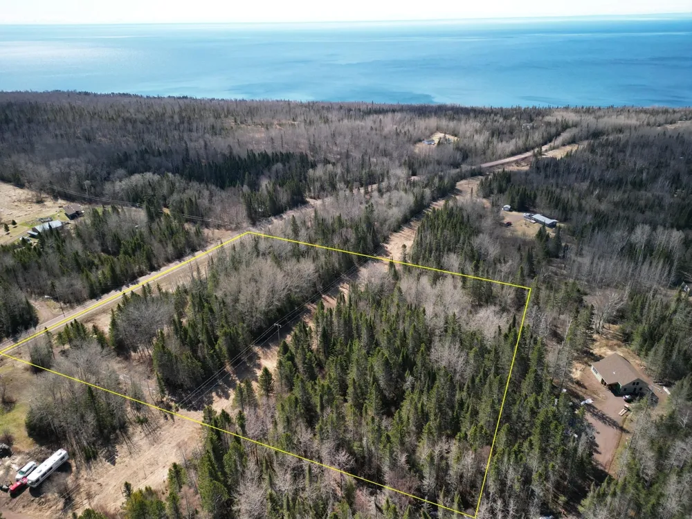 2983 County Rd 7 Grand Marais, MN 55604