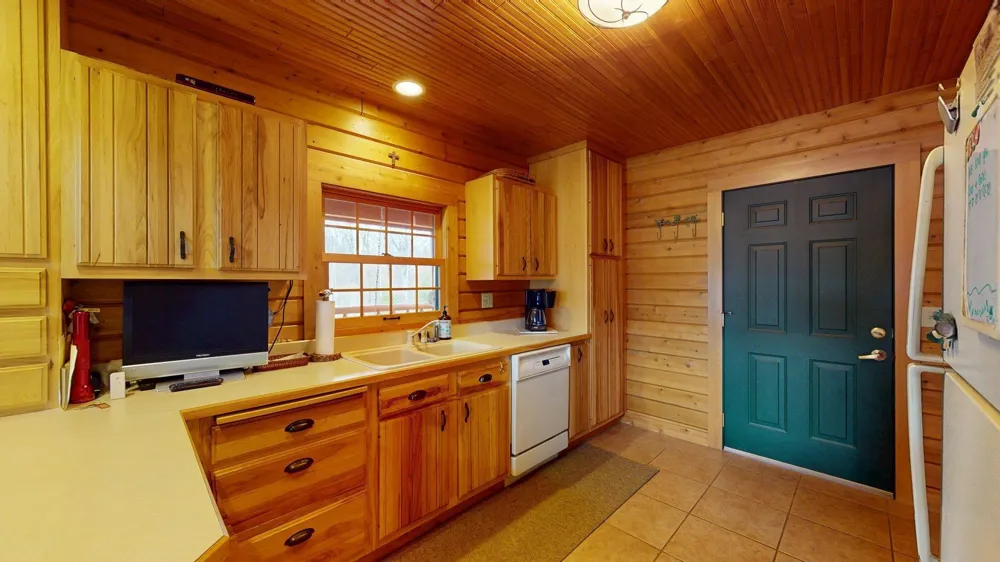 7272 Far North Road Orr, MN 55771