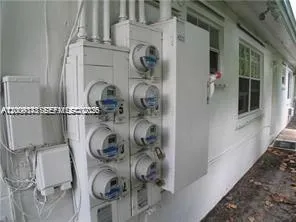 190 NE 90th St ##2 El Portal, FL 33138