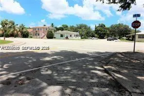 190 NE 90th St ##2 El Portal, FL 33138