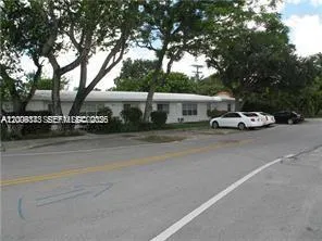 190 NE 90th St ##2 El Portal, FL 33138