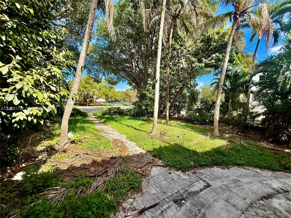 8740 NE 2nd Ave #8740 El Portal, FL 33138