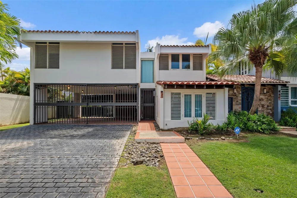 2 CALLE 2 #C5 San Juan, PR 00927